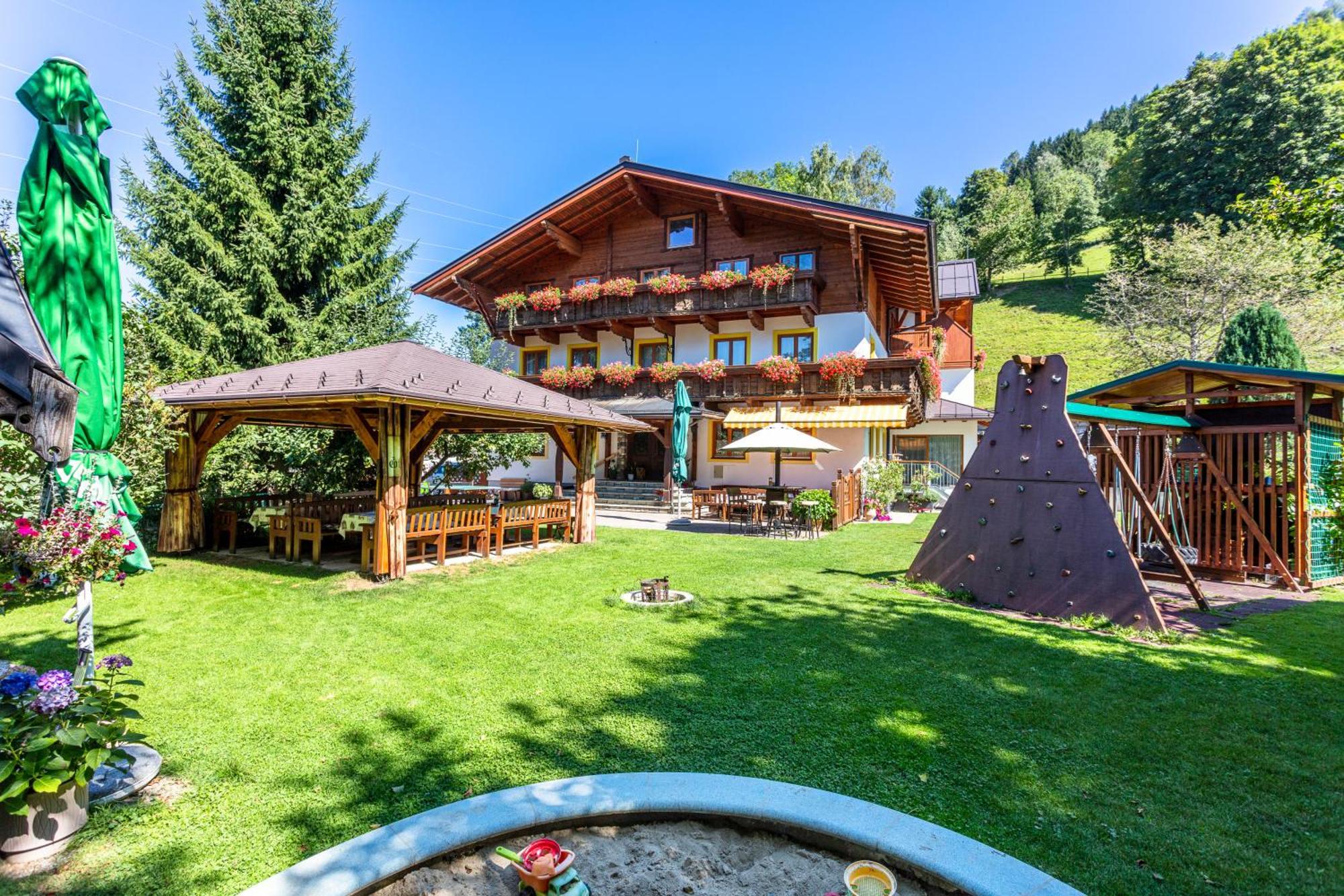 Hotel - Pension Oetzmooshof ザンクト・ヨーハン・イム・ポンガウ エクステリア 写真
