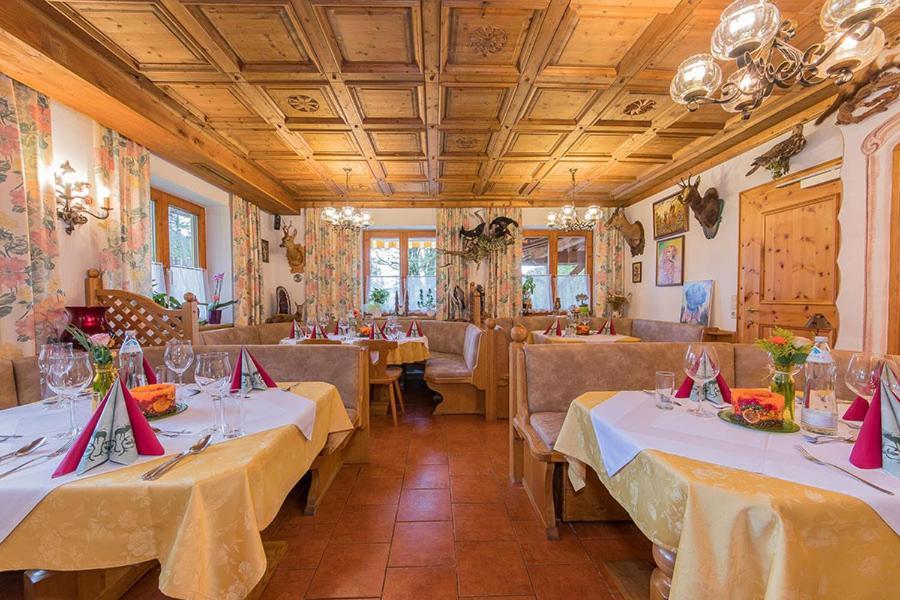 Hotel - Pension Oetzmooshof ザンクト・ヨーハン・イム・ポンガウ エクステリア 写真